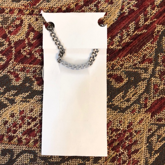 Pewter Tiger In Chain for wine Bottle Decor - Picture 2 of 3